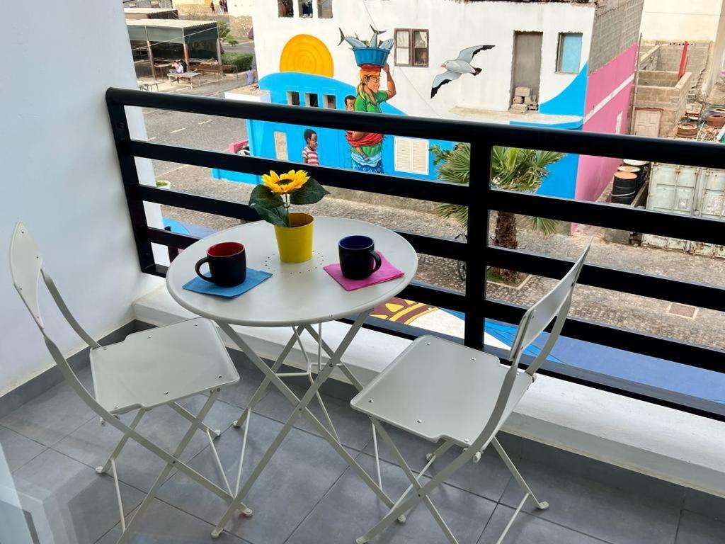 Animos! Apartments: Modern City & Beach Getaway for Nomads & Families Santa Maria Exterior photo