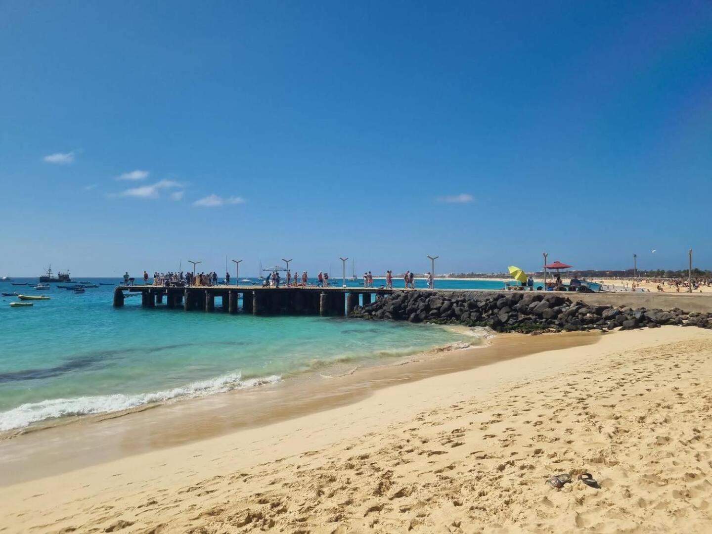 Animos! Apartments: Modern City & Beach Getaway for Nomads & Families Santa Maria Exterior photo